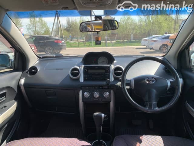 Toyota Ist I 1.3 AT