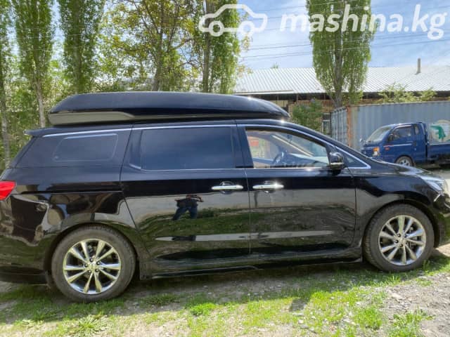 Kia Carnival III 2.2d AT