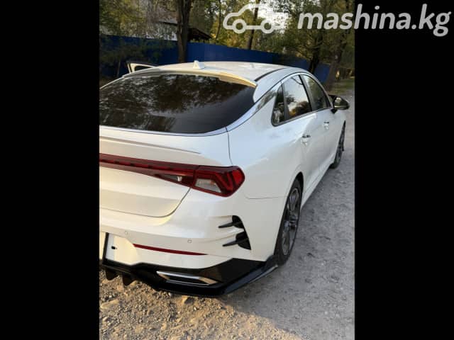 Kia K5 III 2.0 AT