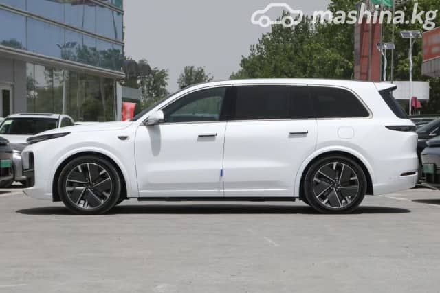 LiXiang L9 Рестайлинг 1.5hyb AT 4WD