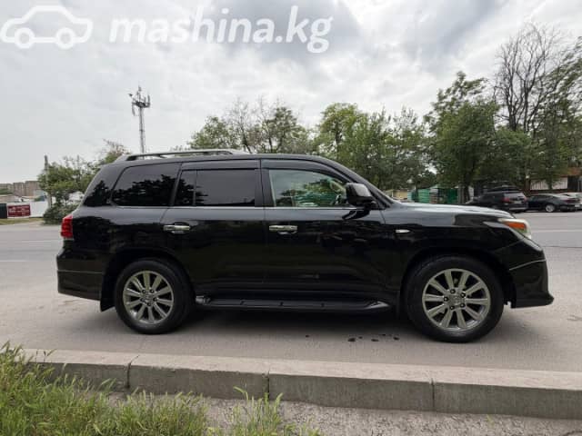 Lexus LX III 570 5.7 AT 4WD