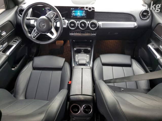 Mercedes-Benz GLB I (X247) 250 2.0 AMT 4WD