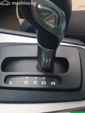 Ford Fiesta Mk6 Рестайлинг 1.6 AMT