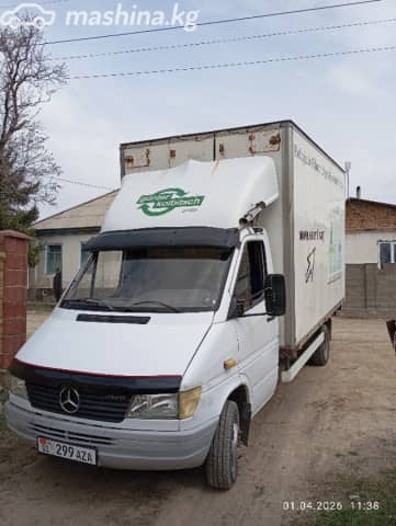 Mercedes-Benz Бортовой (4х2)