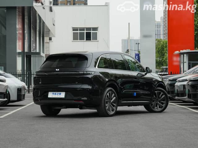 LiXiang L6 1.5hyb AT 4WD