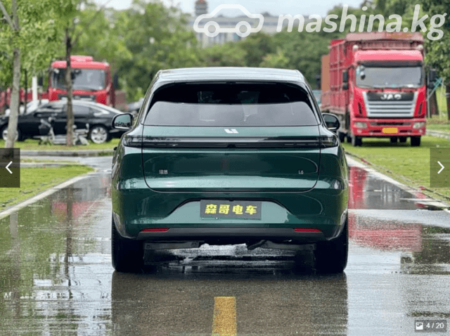 LiXiang L6 1.5hyb AT 4WD