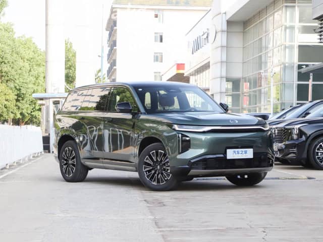 GAC Trumpchi S7 1.5hyb AT
