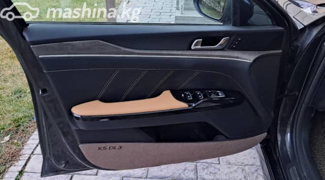 Kia K5 III 2.0 AT