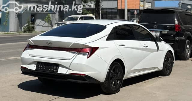 Hyundai Avante VII 1.6hyb AMT