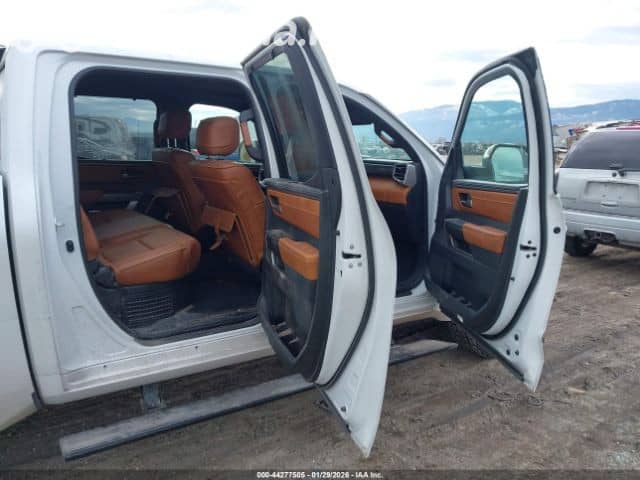 Toyota Tundra III CrewMax 3.5hyb AT 4WD