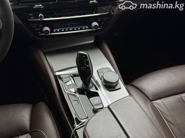 BMW 5 серии VII (G30/G31) M550d xDrive 3.0d AT 4WD