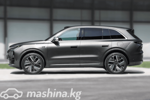 LiXiang L6 1.5hyb AT 4WD