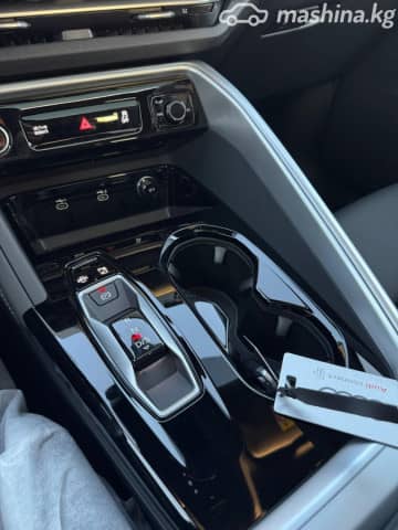 Audi Q5 III 40 TDI 2.0d AMT 4WD