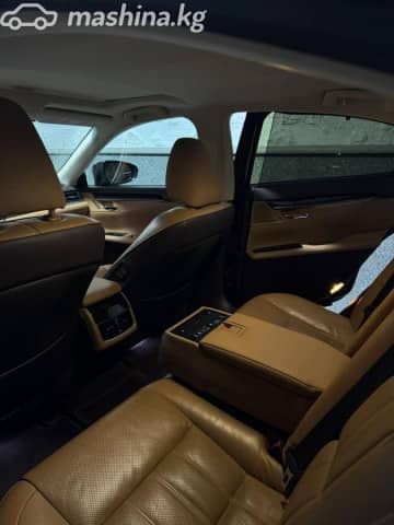 Lexus ES VI Рестайлинг 300h 2.5hyb CVT