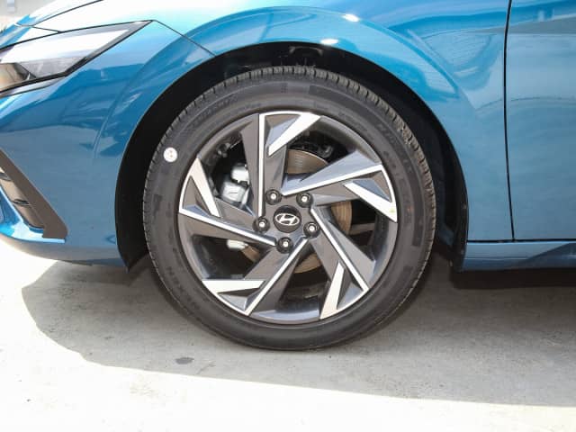 Hyundai Elantra VII (CN7) Рестайлинг 1.5 CVT