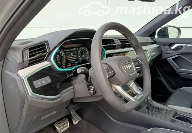 Audi Q3 II (F3) 45 TFSI 2.0 AT 4WD