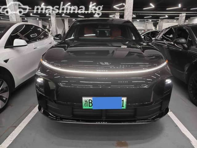 LiXiang L6 1.5hyb AT 4WD