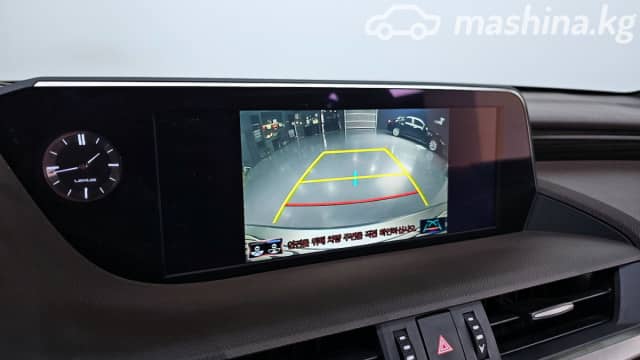 Lexus ES VII 300h 2.5hyb CVT