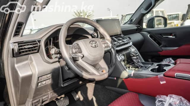 Toyota Land Cruiser 300 Series 3.5 AT 4WD