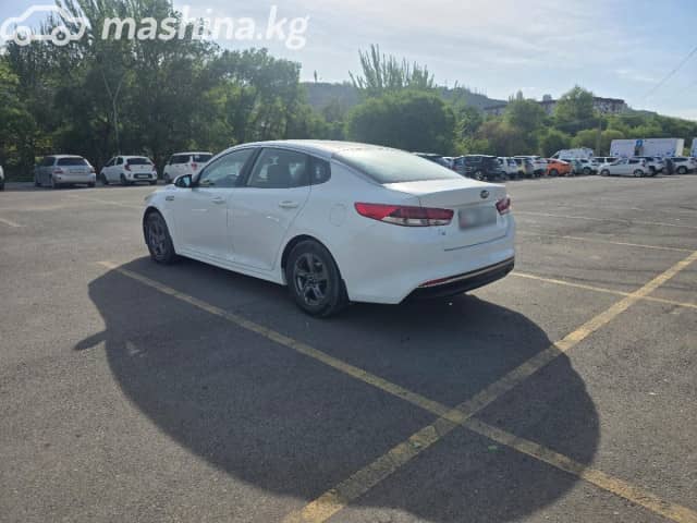 Kia K5 II 2.0 AT