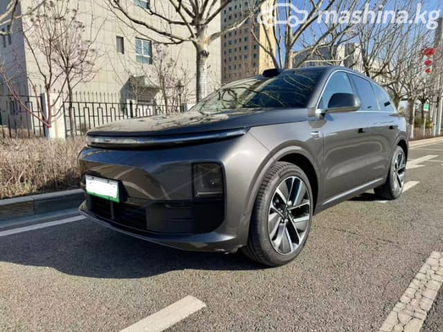 LiXiang L6 1.5hyb AT 4WD