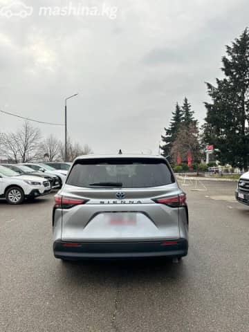 Toyota Sienna IV 2.5hyb AT 4WD