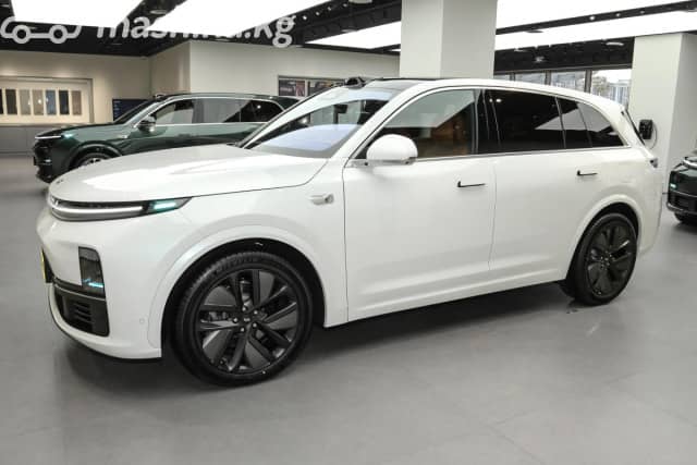LiXiang L7 Рестайлинг 1.5hyb AT 4WD