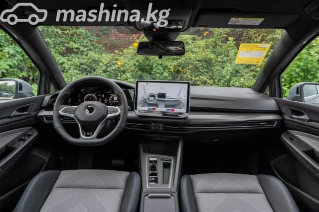 Volkswagen Golf VIII Рестайлинг 1.5 AMT