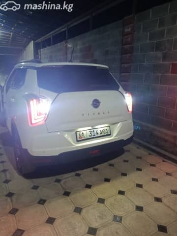 SsangYong Tivoli I Рестайлинг 1.5 AT