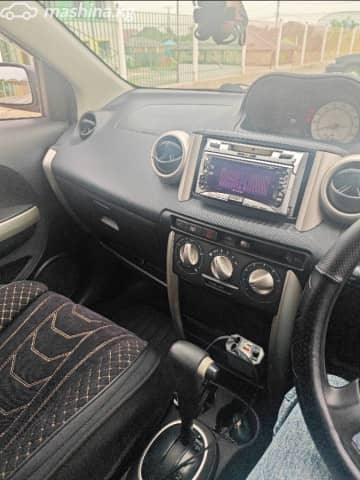 Toyota Ist I 1.5 AT 4WD