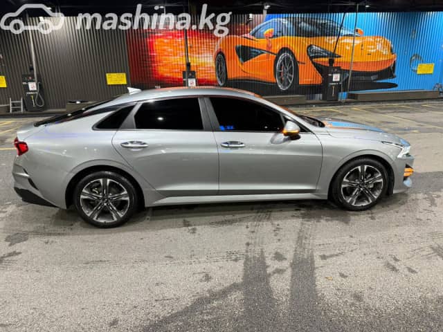 Kia K5 III 1.6 AT