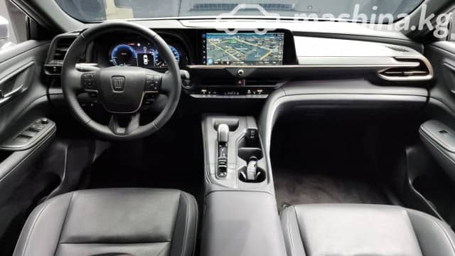 Toyota Crown XVI (S230) 2.5hyb CVT 4WD