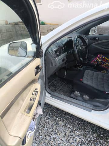Chevrolet Lacetti 1.6 MT