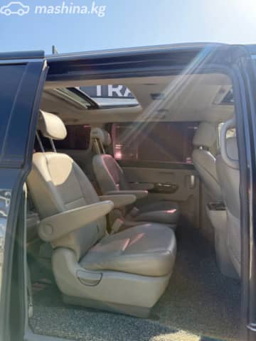 Kia Carnival III 2.2d AT