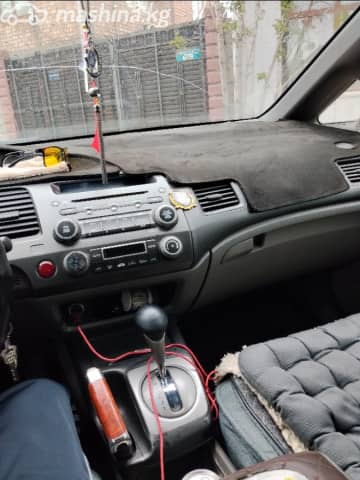 Honda Civic VIII 1.8 AT