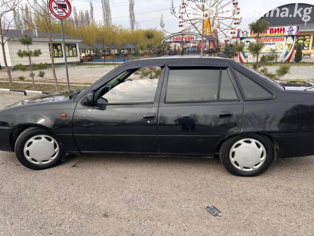 Daewoo Nexia I Рестайлинг 1.5 MT