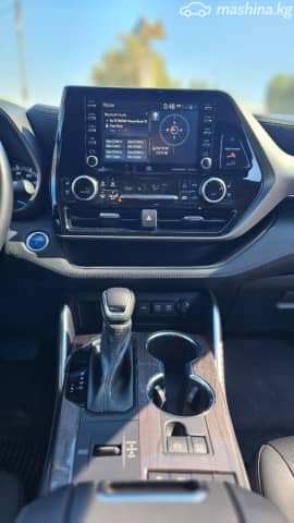 Toyota Highlander IV (U70) 2.5hyb AT 4WD