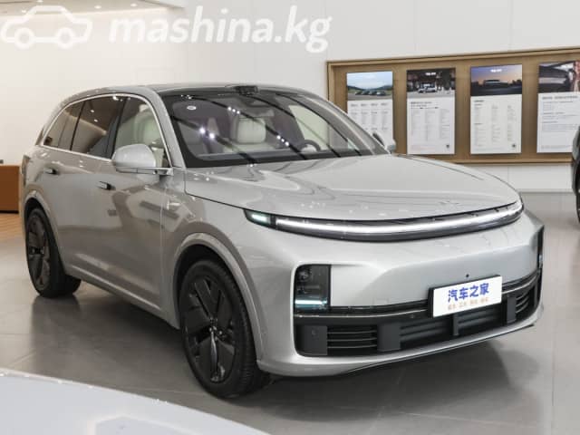 LiXiang L7 Рестайлинг 1.5hyb AT 4WD