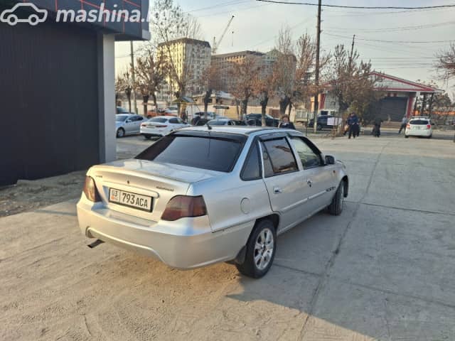 Daewoo Nexia I Рестайлинг 1.5 MT