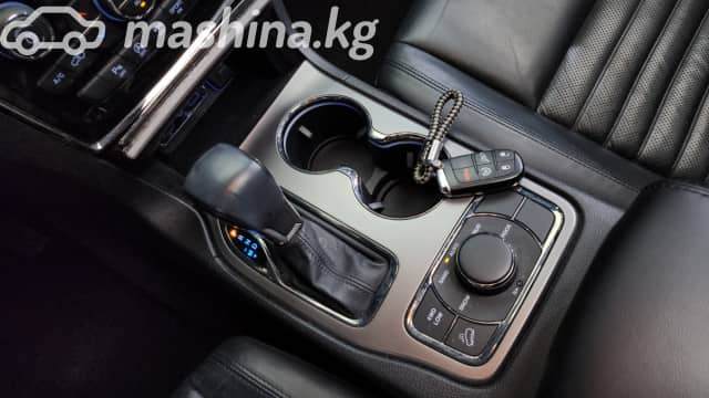 Jeep Grand Cherokee IV (WK2) Рестайлинг 3.6 AT