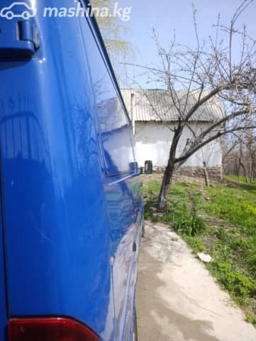 Mercedes-Benz Бортовой (6х2)