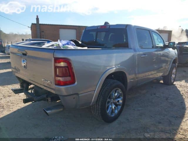 RAM 1500 V Quad Cab 5.7 AT 4WD