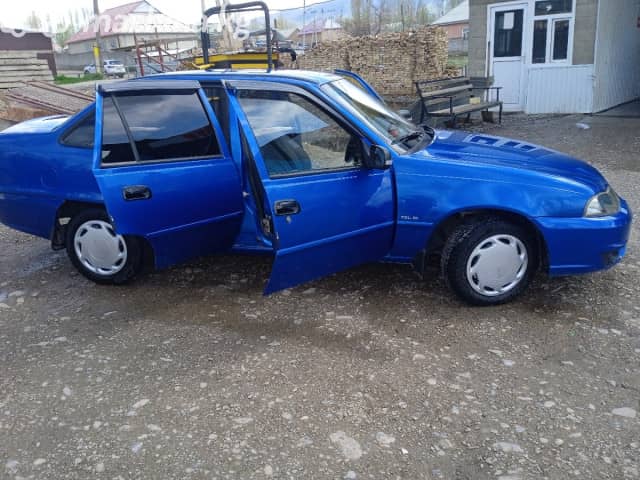 Daewoo Nexia I Рестайлинг 1.6 MT