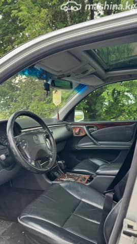 Mercedes-Benz E-Класс II (W210, S210) Рестайлинг 320 3.2 AT