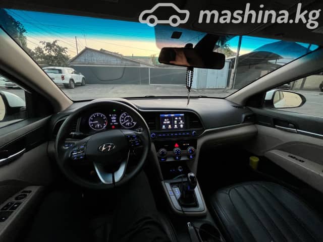 Hyundai Elantra VI (AD) Рестайлинг 2.0 AT