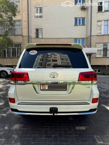 Toyota Land Cruiser 200 Series Рестайлинг 2 4.6 AT 4WD