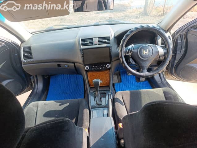 Honda Accord VII 2.0 AT