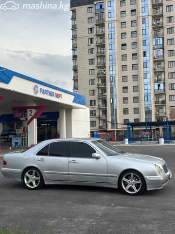 Mercedes-Benz E-Класс II (W210, S210) Рестайлинг 240 2.6 AT