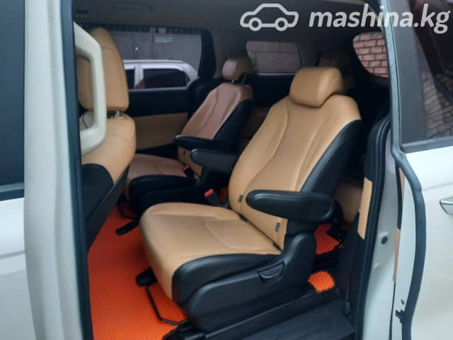Kia Carnival IV 2.2d AT
