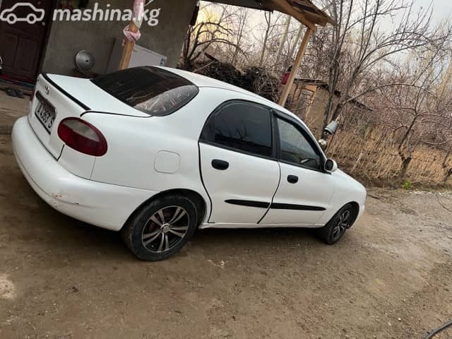Daewoo Lanos (Sens) 1.6 MT